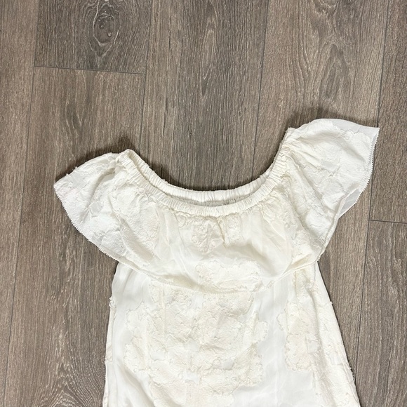 Aritzia Wilfred Neuchatel Mini Dress Floral Applique Off The Shoulders Lace - Picture 3 of 9